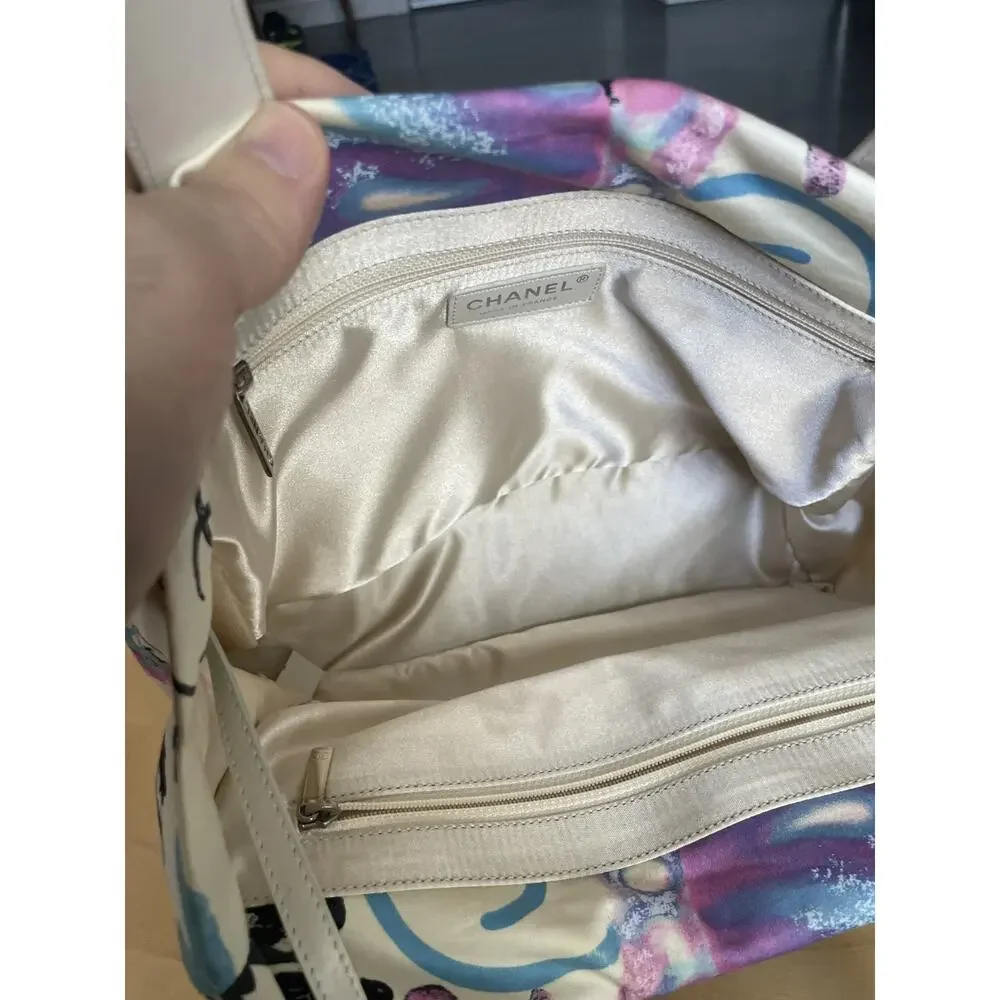 Chanel Graffiti Tote White Bag CC Logo Print Archetype Cerf Executive GST Surf